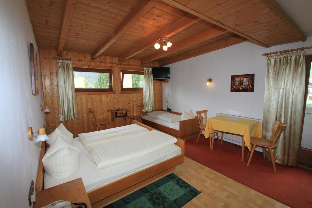 Hotel Restaurant Thurner Zams Værelse billede