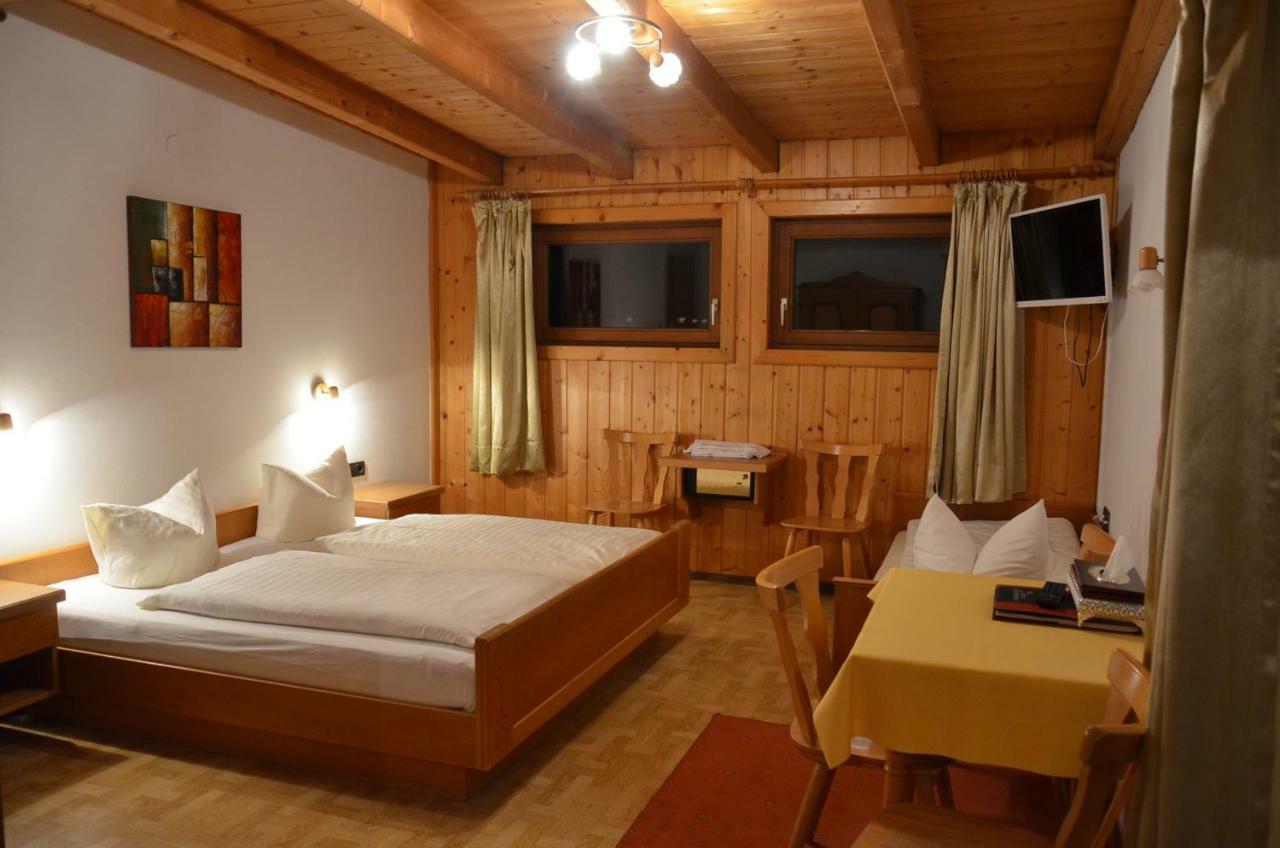 Hotel Restaurant Thurner Zams Eksteriør billede